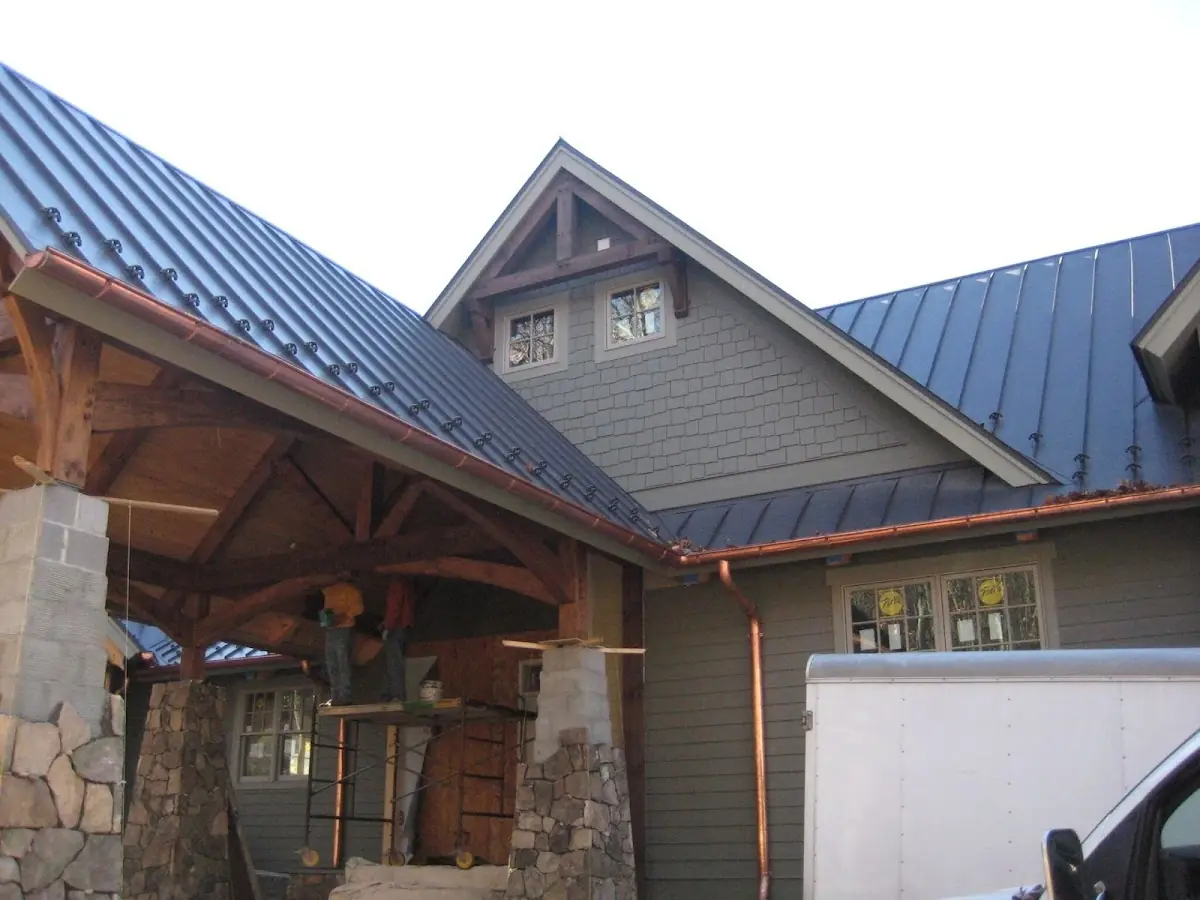 Craftsman Roofing team delivering quality roofing work in Braden